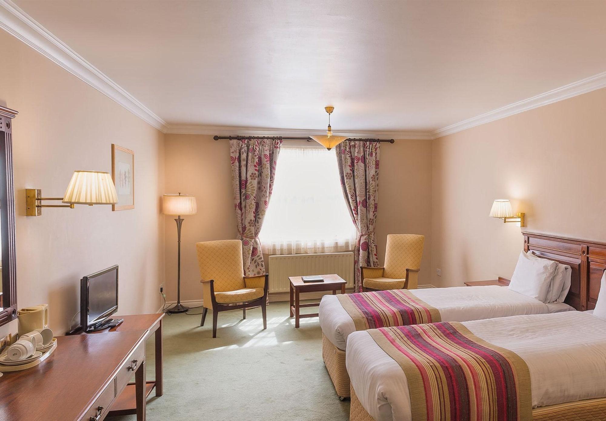Londonderry Arms Hotel Carnlough Exterior foto