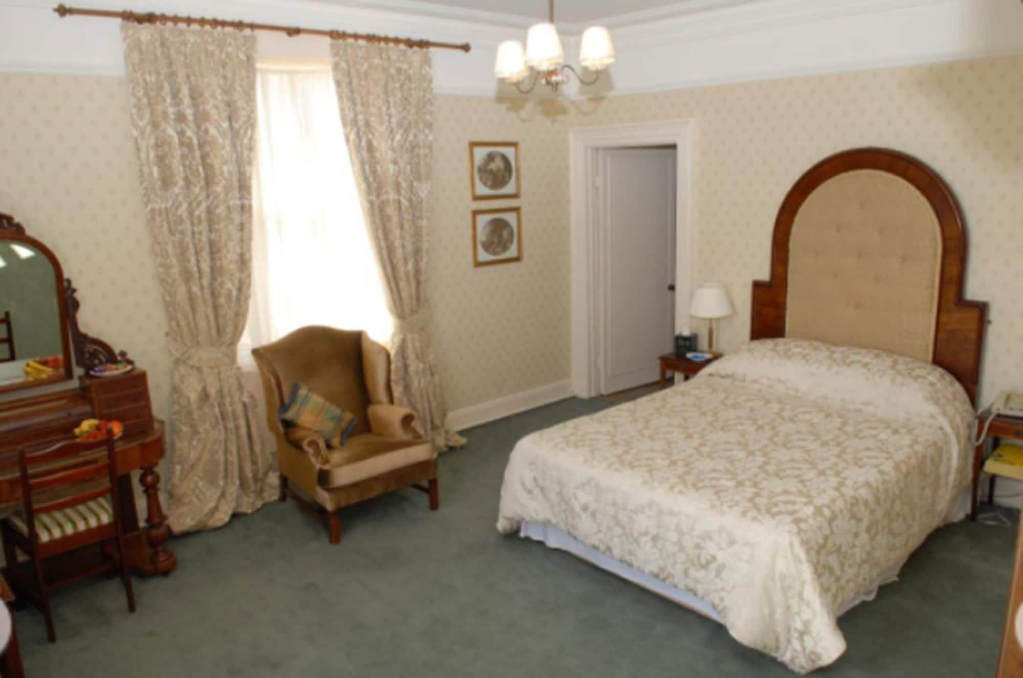 Londonderry Arms Hotel Carnlough Exterior foto